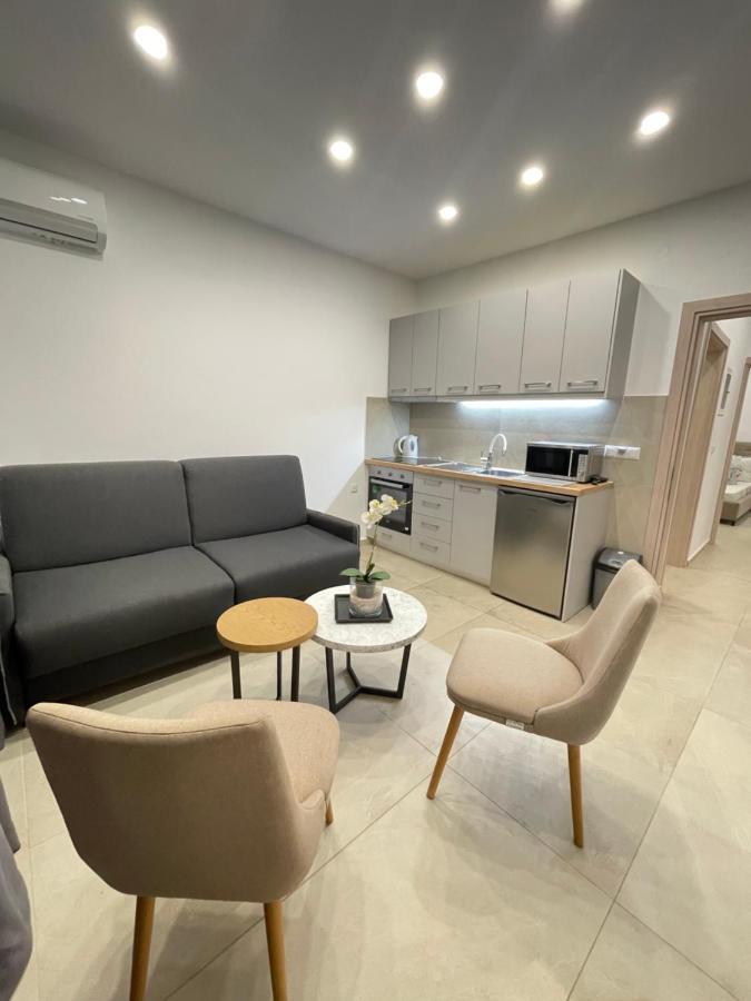 Central Luxury Apartment In Paralia Ofryniou โอฟรีนีออน ภายนอก รูปภาพ
