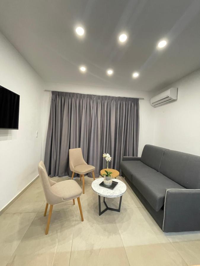 Central Luxury Apartment In Paralia Ofryniou โอฟรีนีออน ภายนอก รูปภาพ