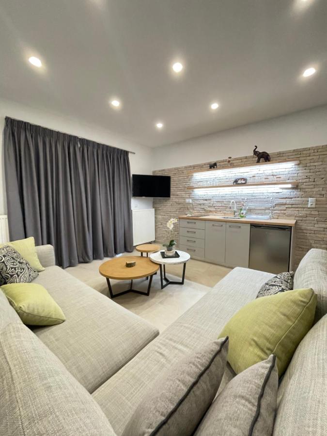 Central Luxury Apartment In Paralia Ofryniou โอฟรีนีออน ภายนอก รูปภาพ